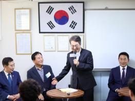 김동연 경기도지사, 햇빛소득 올리는 포천 마을 찾아 “마치미 모델 확대 기사 이미지