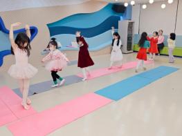 화천군, 미취학 아동 위한 외국어·문화 아카데미 운영 기사 이미지